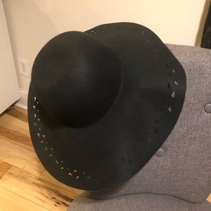 H&M black wool floppy hat
